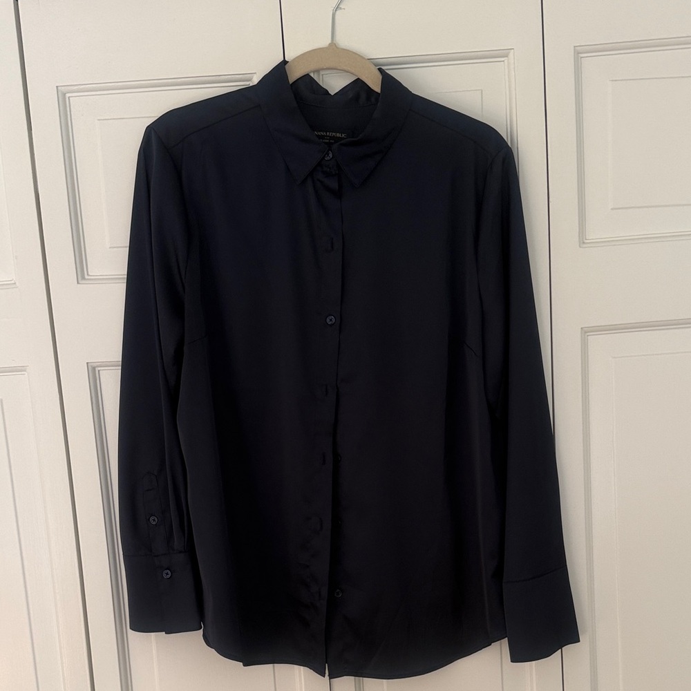 NWOT Banana Republic Navy Dress Shirt